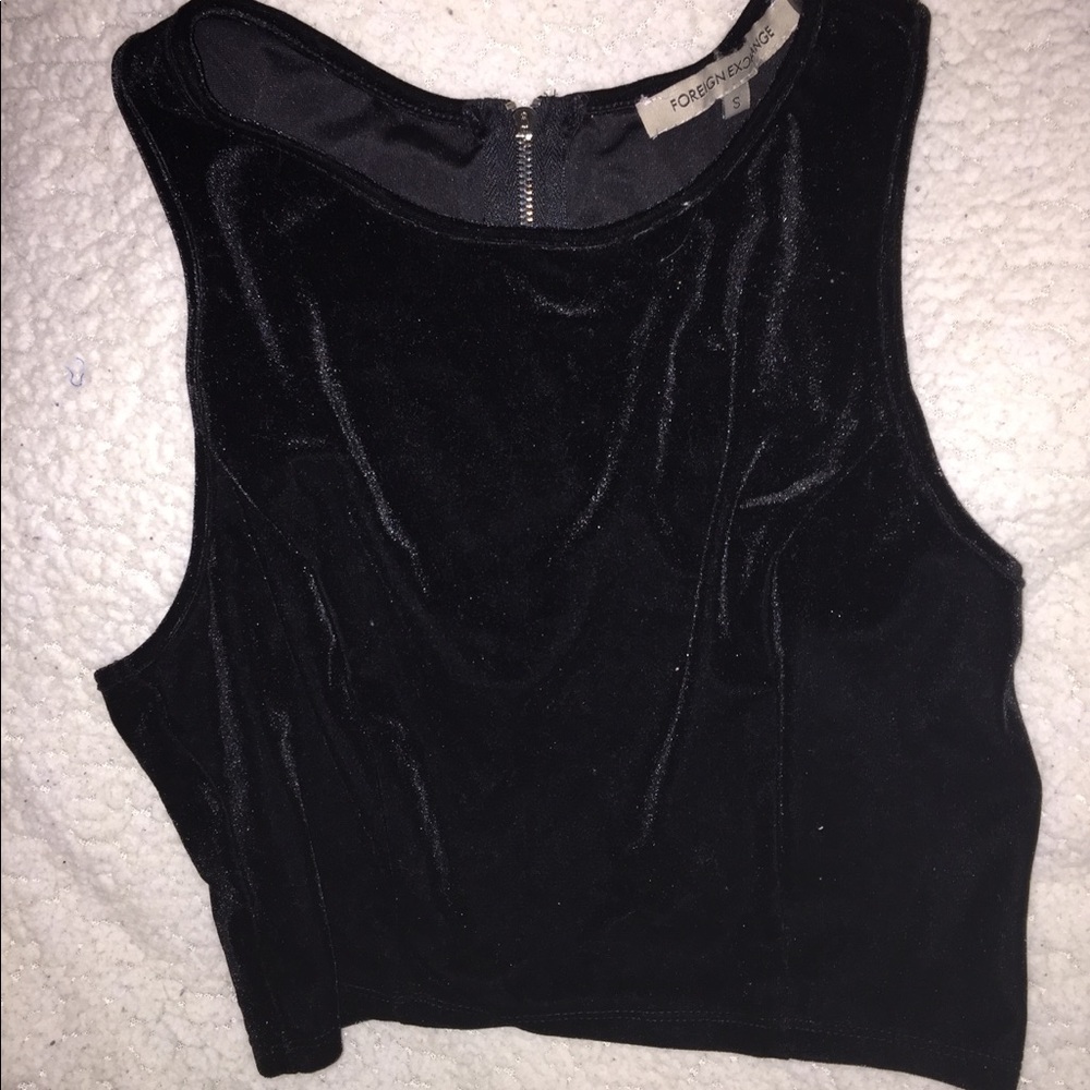 Black crop top